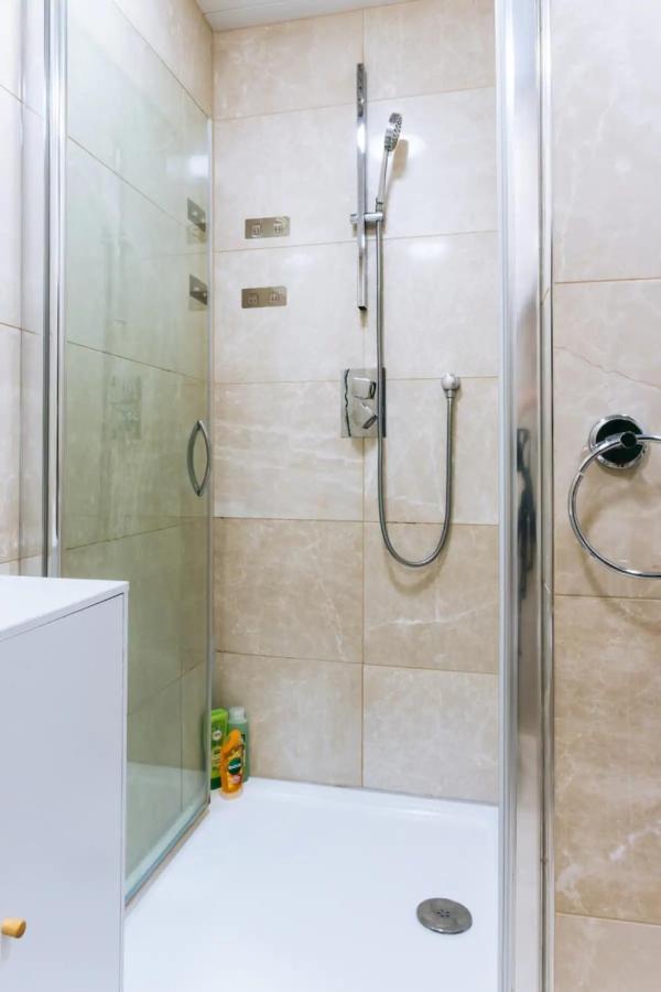 Homely 3 Bedroom In The Heart Of Central Единбург Екстер'єр фото