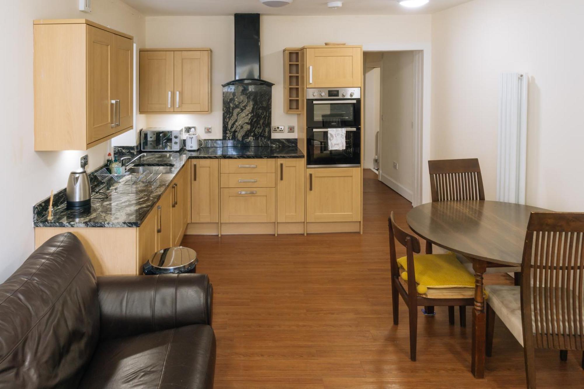 Homely 3 Bedroom In The Heart Of Central Единбург Екстер'єр фото